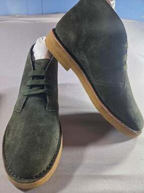 Vince Men's Olive Suede Chukka Boots